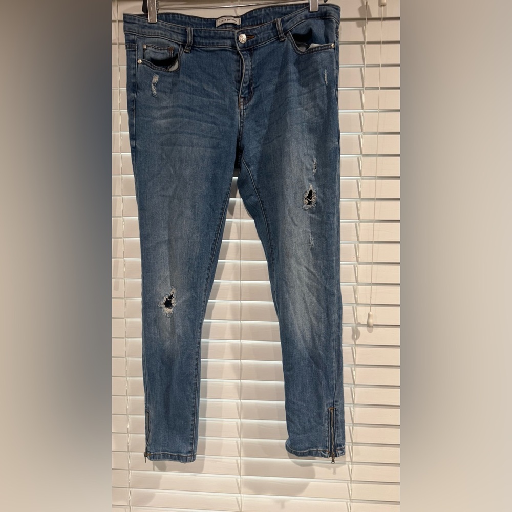 Pimkie Distressed Skinny Jeans with Zippers – Size EU 42 / US 10